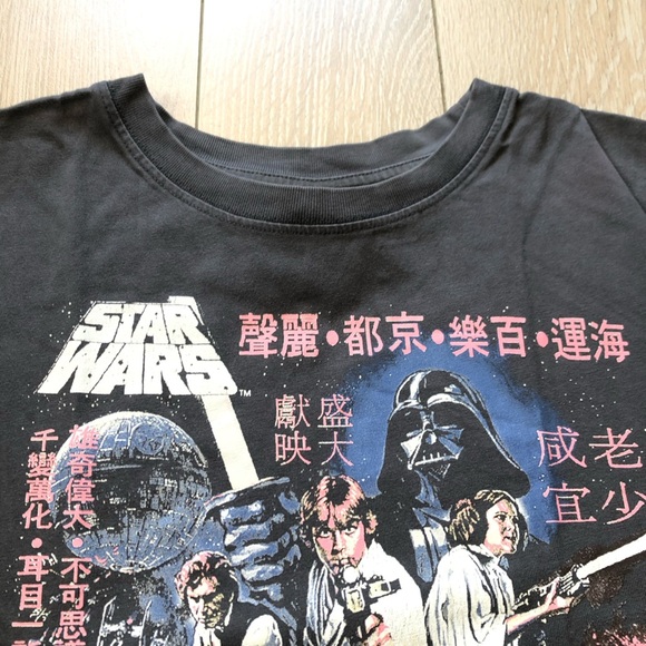 H&M Star Wars Oversized Chinese Vera Graphic T-Shirt in Black and Pink Size S - Picture 5 of 10